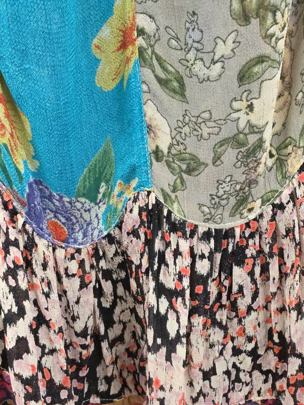 BLOOMERS, BY" YOUNG THREADS" - Picture 16 of 16